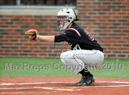 Thumbnail 3 in Sachse vs. Lee (Texas 5A Region II Playoffs) photogallery.