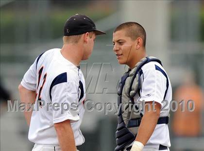Thumbnail 3 in Sachse vs. Lee (Texas 5A Region II Playoffs) photogallery.