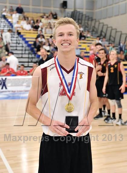 Thumbnail 1 in La Costa Canyon vs. Esperanza (CIF SoCal Regional D2 Final) photogallery.