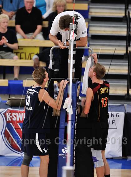 Thumbnail 2 in La Costa Canyon vs. Esperanza (CIF SoCal Regional D2 Final) photogallery.
