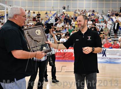 Thumbnail 2 in La Costa Canyon vs. Esperanza (CIF SoCal Regional D2 Final) photogallery.