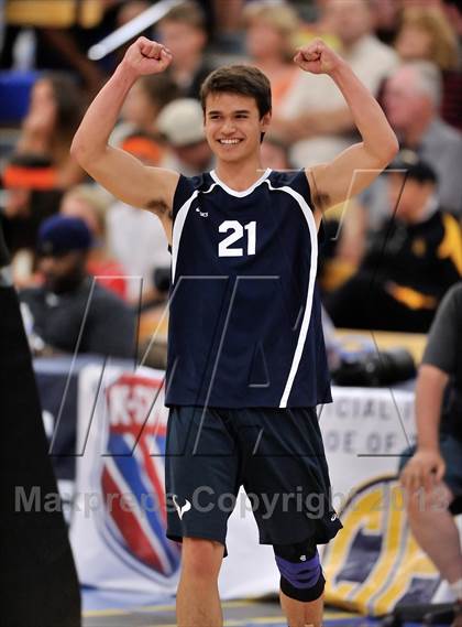 Thumbnail 1 in La Costa Canyon vs. Esperanza (CIF SoCal Regional D2 Final) photogallery.