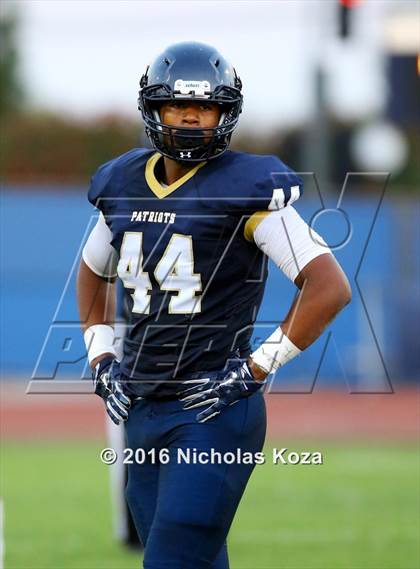 Thumbnail 1 in Harvard-Westlake vs. Birmingham photogallery.