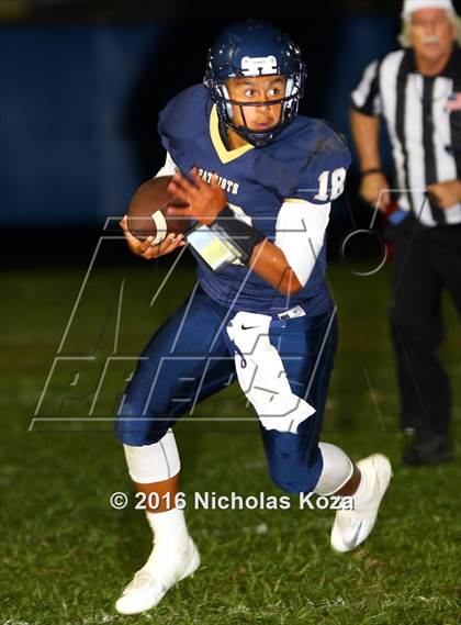 Thumbnail 3 in Harvard-Westlake vs. Birmingham photogallery.