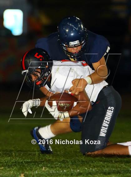 Thumbnail 3 in Harvard-Westlake vs. Birmingham photogallery.