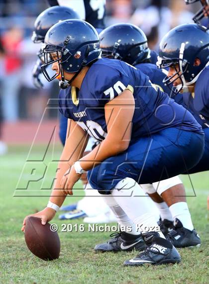 Thumbnail 3 in Harvard-Westlake vs. Birmingham photogallery.