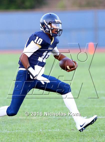 Thumbnail 2 in Harvard-Westlake vs. Birmingham photogallery.