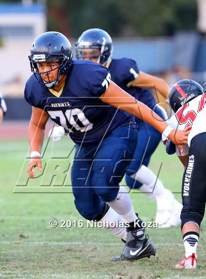 Thumbnail 1 in Harvard-Westlake vs. Birmingham photogallery.