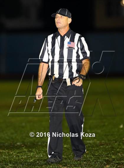 Thumbnail 2 in Harvard-Westlake vs. Birmingham photogallery.