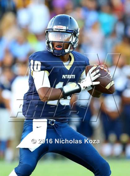 Thumbnail 1 in Harvard-Westlake vs. Birmingham photogallery.