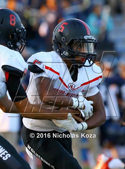 Thumbnail 2 in Harvard-Westlake vs. Birmingham photogallery.