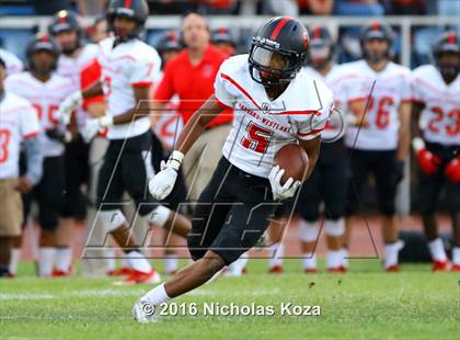 Thumbnail 2 in Harvard-Westlake vs. Birmingham photogallery.