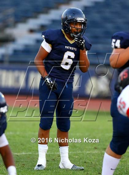Thumbnail 2 in Harvard-Westlake vs. Birmingham photogallery.