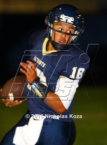 Thumbnail 1 in Harvard-Westlake vs. Birmingham photogallery.