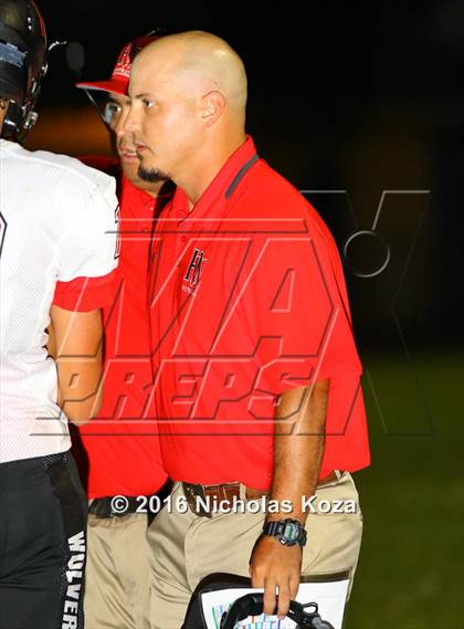 Thumbnail 3 in Harvard-Westlake vs. Birmingham photogallery.