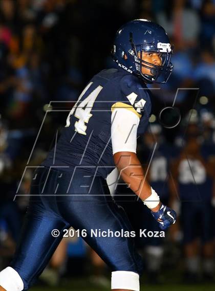 Thumbnail 2 in Harvard-Westlake vs. Birmingham photogallery.
