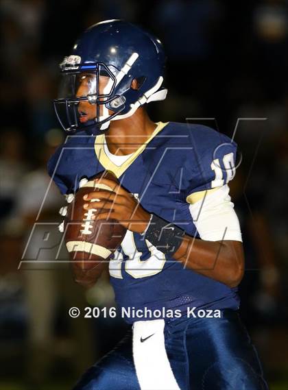 Thumbnail 3 in Harvard-Westlake vs. Birmingham photogallery.