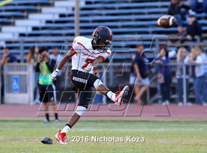 Thumbnail 1 in Harvard-Westlake vs. Birmingham photogallery.