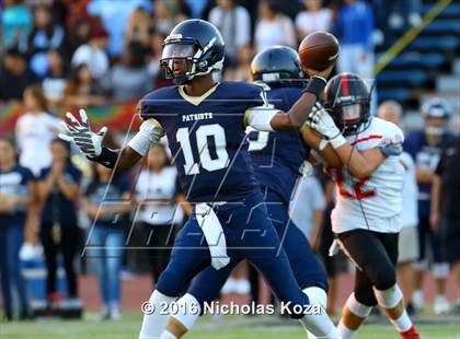Thumbnail 2 in Harvard-Westlake vs. Birmingham photogallery.