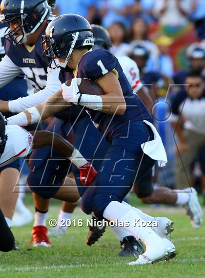 Thumbnail 2 in Harvard-Westlake vs. Birmingham photogallery.