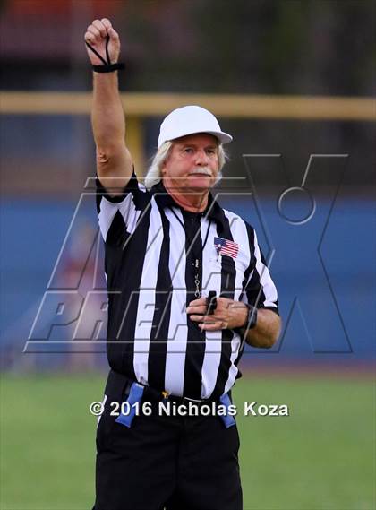 Thumbnail 1 in Harvard-Westlake vs. Birmingham photogallery.