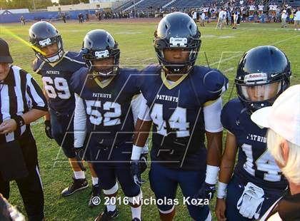Thumbnail 2 in Harvard-Westlake vs. Birmingham photogallery.
