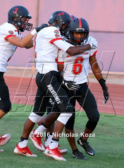 Thumbnail 2 in Harvard-Westlake vs. Birmingham photogallery.