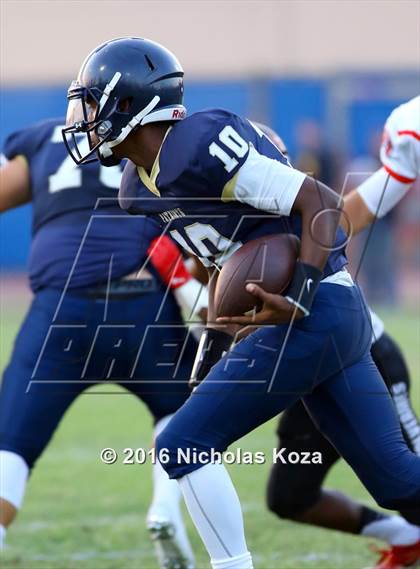 Thumbnail 2 in Harvard-Westlake vs. Birmingham photogallery.