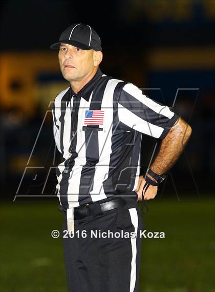 Thumbnail 1 in Harvard-Westlake vs. Birmingham photogallery.