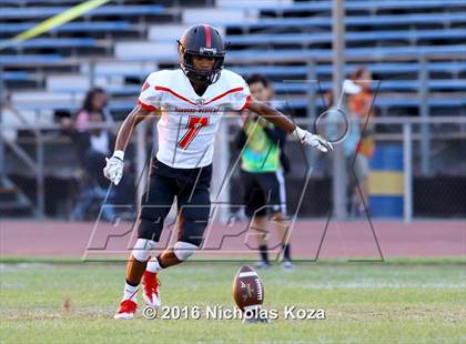 Thumbnail 3 in Harvard-Westlake vs. Birmingham photogallery.