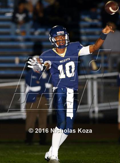 Thumbnail 1 in Harvard-Westlake vs. Birmingham photogallery.