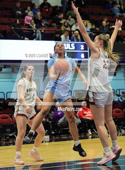 Thumbnail 2 in Albertus Magnus vs. Suffern (NYSPHSAA Section 1 Class AAA Semifinal) photogallery.