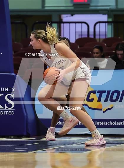 Thumbnail 1 in Albertus Magnus vs. Suffern (NYSPHSAA Section 1 Class AAA Semifinal) photogallery.