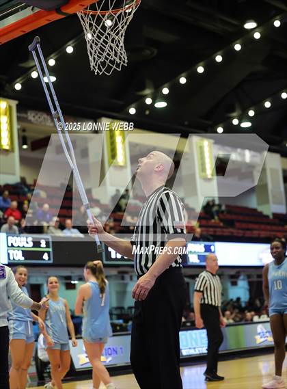Thumbnail 3 in Albertus Magnus vs. Suffern (NYSPHSAA Section 1 Class AAA Semifinal) photogallery.