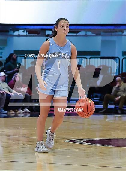 Thumbnail 3 in Albertus Magnus vs. Suffern (NYSPHSAA Section 1 Class AAA Semifinal) photogallery.