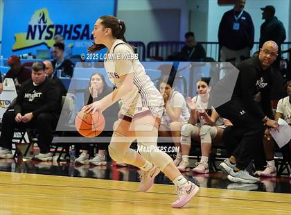 Thumbnail 2 in Albertus Magnus vs. Suffern (NYSPHSAA Section 1 Class AAA Semifinal) photogallery.