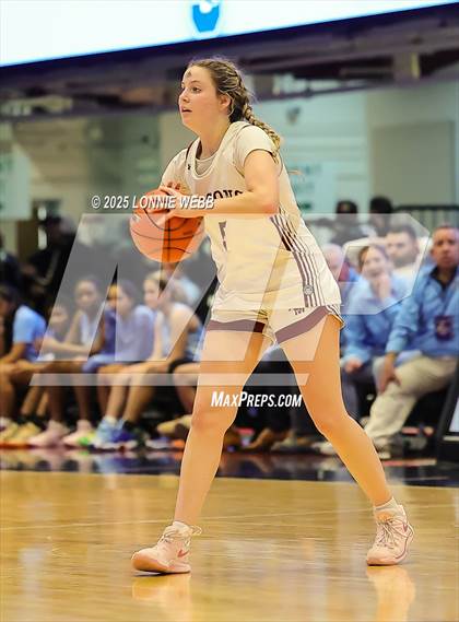 Thumbnail 3 in Albertus Magnus vs. Suffern (NYSPHSAA Section 1 Class AAA Semifinal) photogallery.