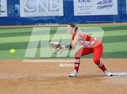 Thumbnail 3 in Van vs Sulphur Springs (UIL Softball 4A Region 2 Regional Quarterfinal) photogallery.