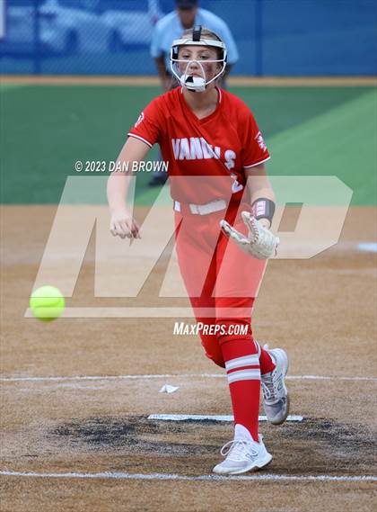 Thumbnail 2 in Van vs Sulphur Springs (UIL Softball 4A Region 2 Regional Quarterfinal) photogallery.
