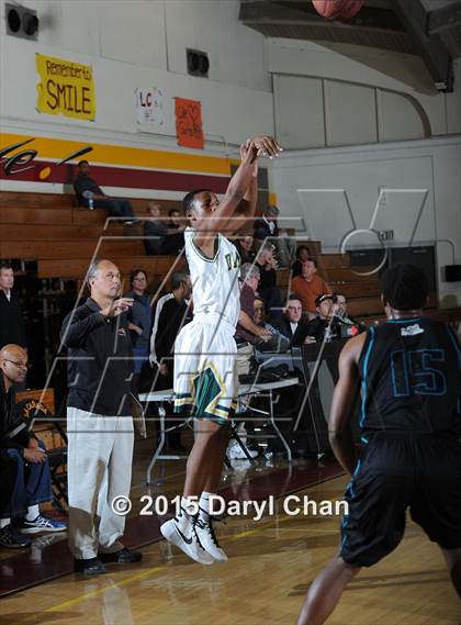 Thumbnail 3 in Damien vs. Renaissance Academy (La Canada Holiday Tournament) photogallery.