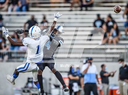 Thumbnail 3 in Barbers Hill vs. Paetow photogallery.