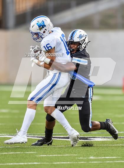 Thumbnail 2 in Barbers Hill vs. Paetow photogallery.