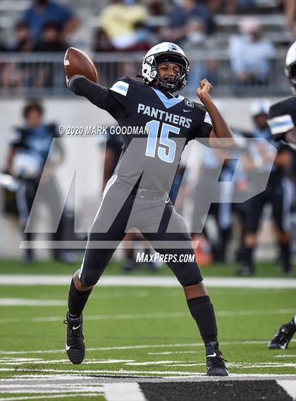 Thumbnail 3 in Barbers Hill vs. Paetow photogallery.