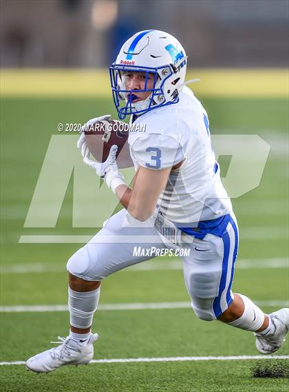 Thumbnail 1 in Barbers Hill vs. Paetow photogallery.