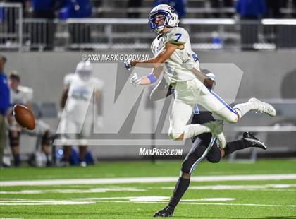 Thumbnail 3 in Barbers Hill vs. Paetow photogallery.