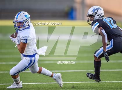 Thumbnail 2 in Barbers Hill vs. Paetow photogallery.