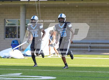 Thumbnail 2 in Barbers Hill vs. Paetow photogallery.