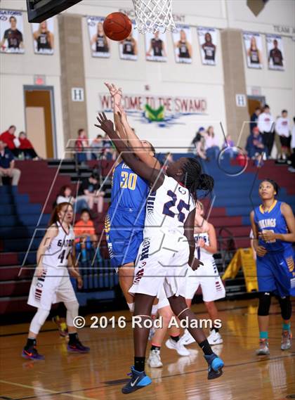 Thumbnail 3 in North Star vs. Omaha North photogallery.