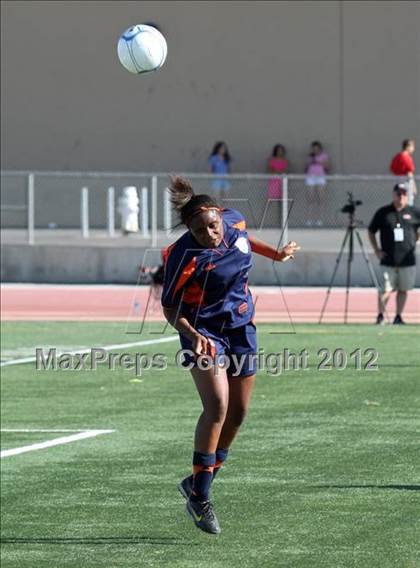 Thumbnail 3 in Vista del Lago vs Cosumnes Oaks (CIF SJS D4 Final) photogallery.