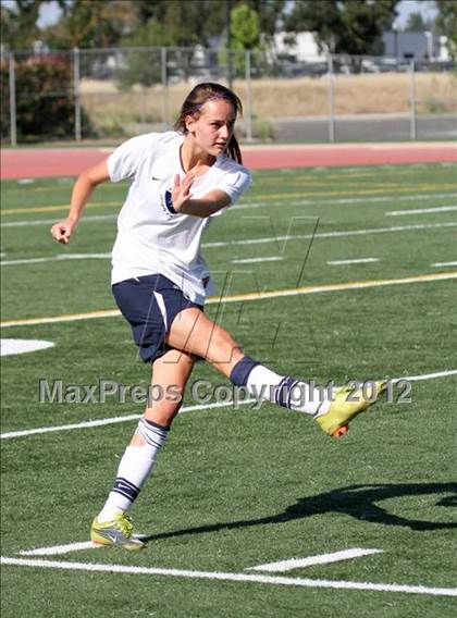 Thumbnail 1 in Vista del Lago vs Cosumnes Oaks (CIF SJS D4 Final) photogallery.